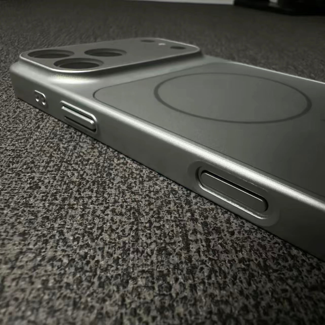 iPhone 17/16 Pro Max Matte Ultra-Thin Case with Camera Cover