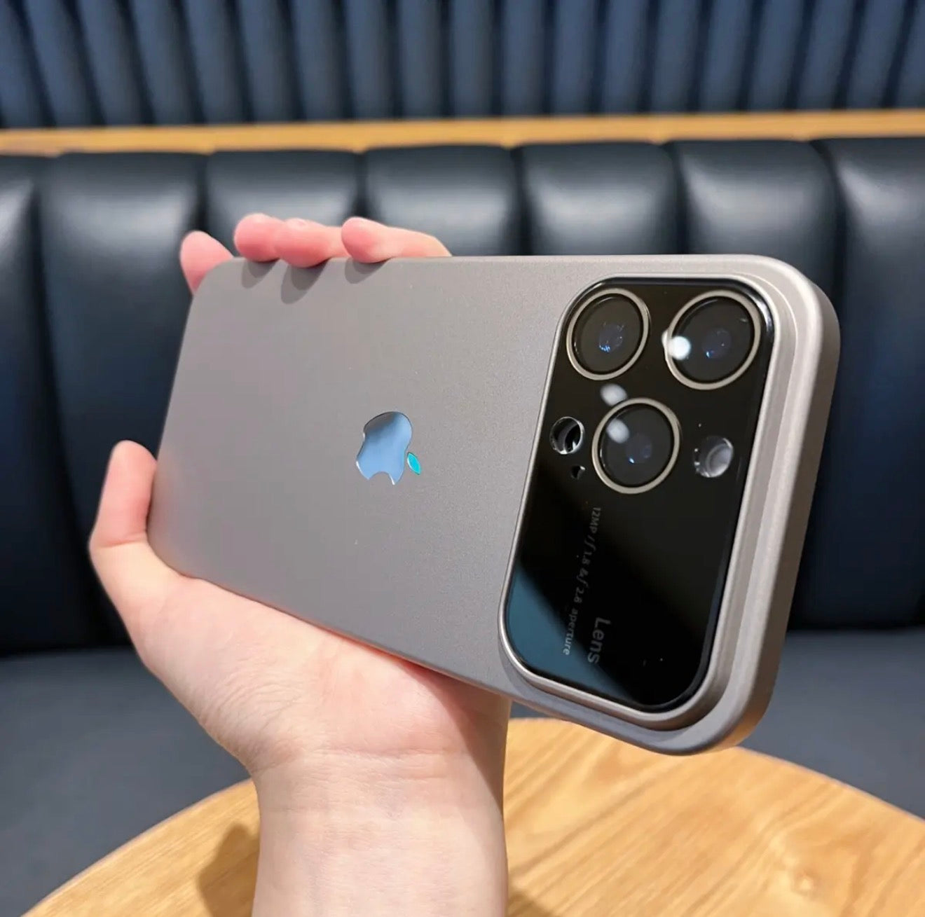 Compatible quick-change iPhone 17 case